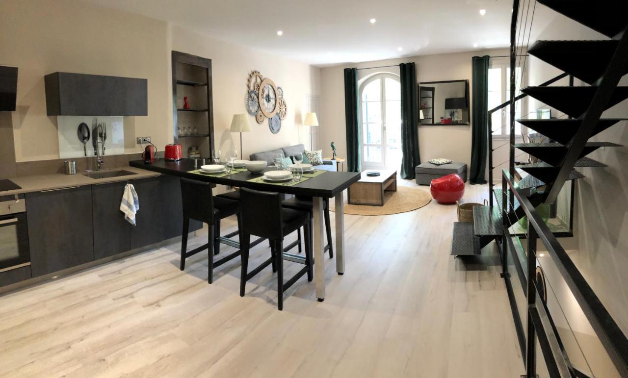 Ferienwohnung Le Loft Sur Les Quais LʼIsle-sur-la-Sorgue Exterior foto